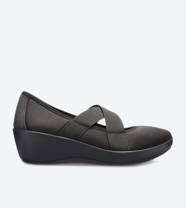 Women's Busy Day Strappy Wedge